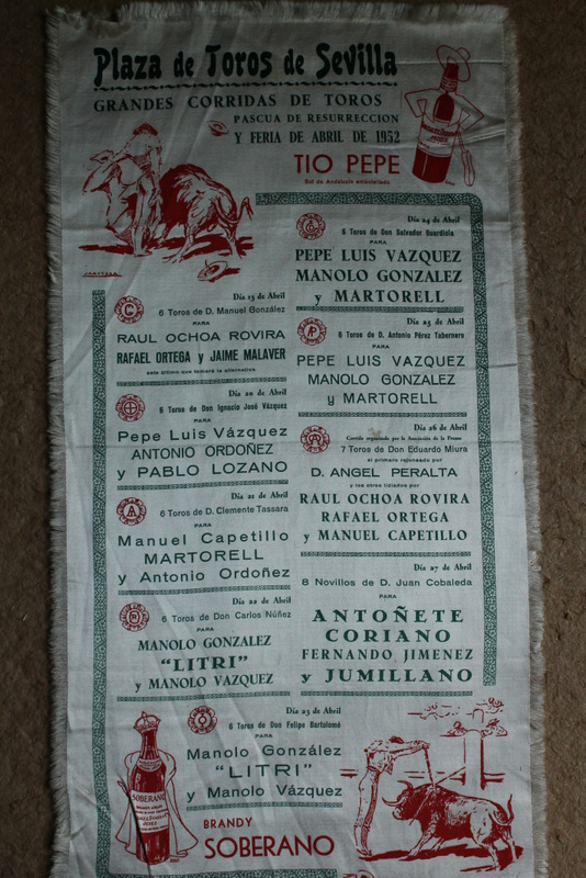 Cartel de toros de Sevilla. Pascua de Resurrección y Feria de Abril 1954. Días 13 y 20 al 27 de abril.