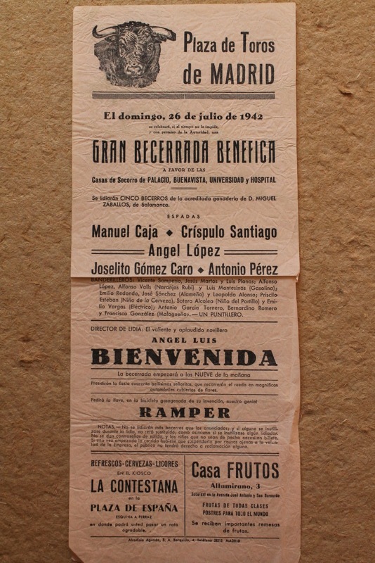 Cartel de toros de 26 de julio de 1942. A favor de las Casas de Socorro de Palacio, Buenavista, Universidad y Hospital. 