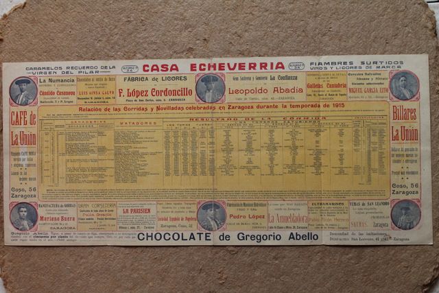 Cartel de toros de Zaragoza. Relación de las corridas y novilladas celebradas en Zaragoza durante la temporada de 1915.
