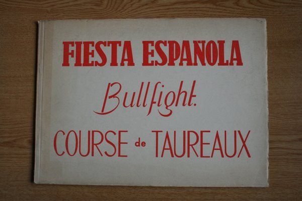 Fiesta Española. Bullfight. Course de taureaux.