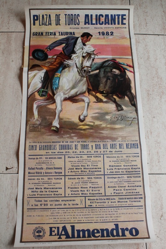 Cartel de toros de Alicante. Gran Feria Taurina 1982. 20, 22, 23, 24, 25, 26 y 17 de junio.