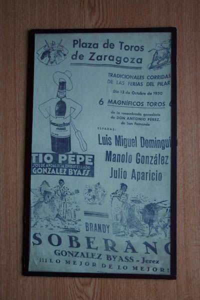 Cartel de toros de Zaragoza en seda.