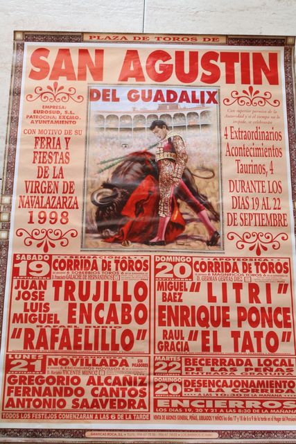 Cartel de toros de San Agustín de Guadalix. Feria y Fiestas de la Virgen de Navalazarza 1998.