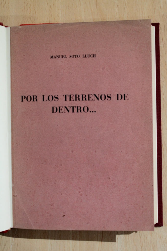 Por los terrenos de dentro... (Estampas taurinas). Prólogo de Maximiliano Clavo ®Corinto y Oro¯. Portada y dibujos de Carlos Ruano Llopis.