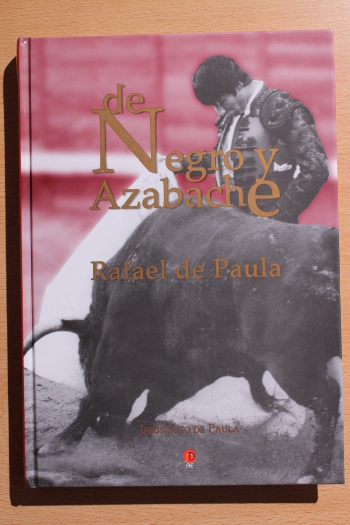 De negro y azabache. Rafael de Paula.