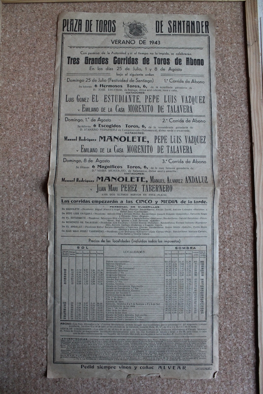 Cartel de toros de Santander. 25 de julio, 1 y 8 de agosto de 1943.