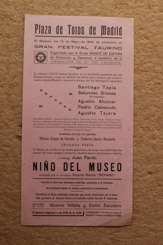 Cartel de toros de Madrid. 13 de mayo de 1944. Gran Festival Taurino a beneficio de la Fundación de Dª Luz Casanova.