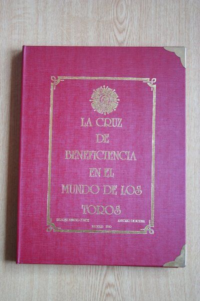 La Cruz de Beneficencia en el mundo de los toros.