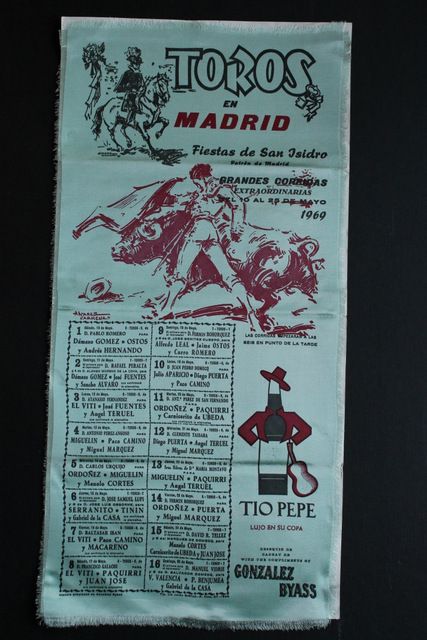 Cartel de toros en seda de Madrid. Feria de San Isidro 1969.